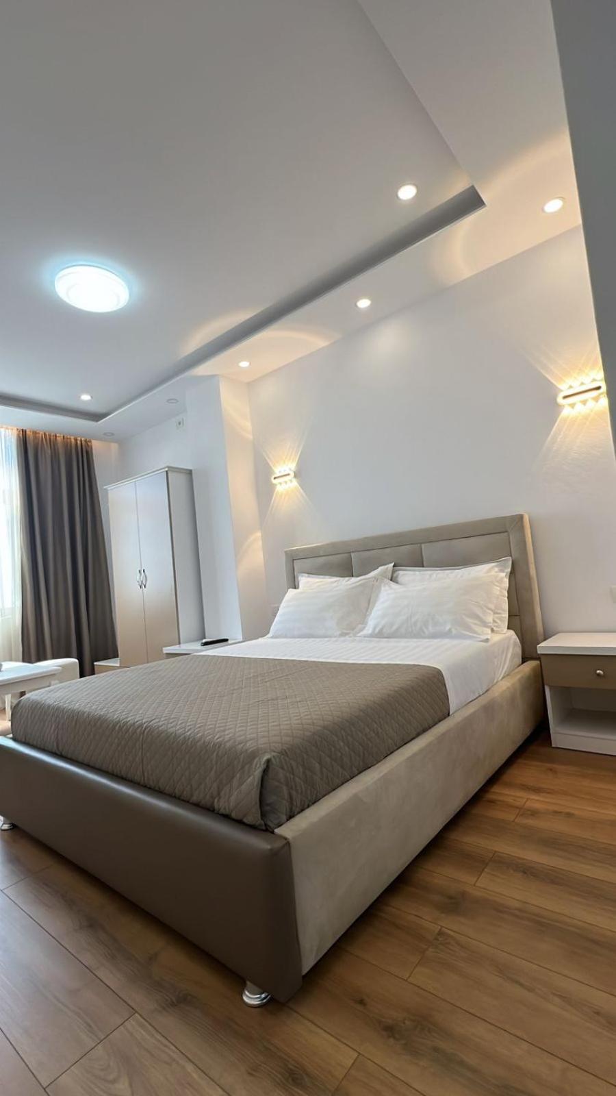 Hotel Arberia Tirana Exterior photo