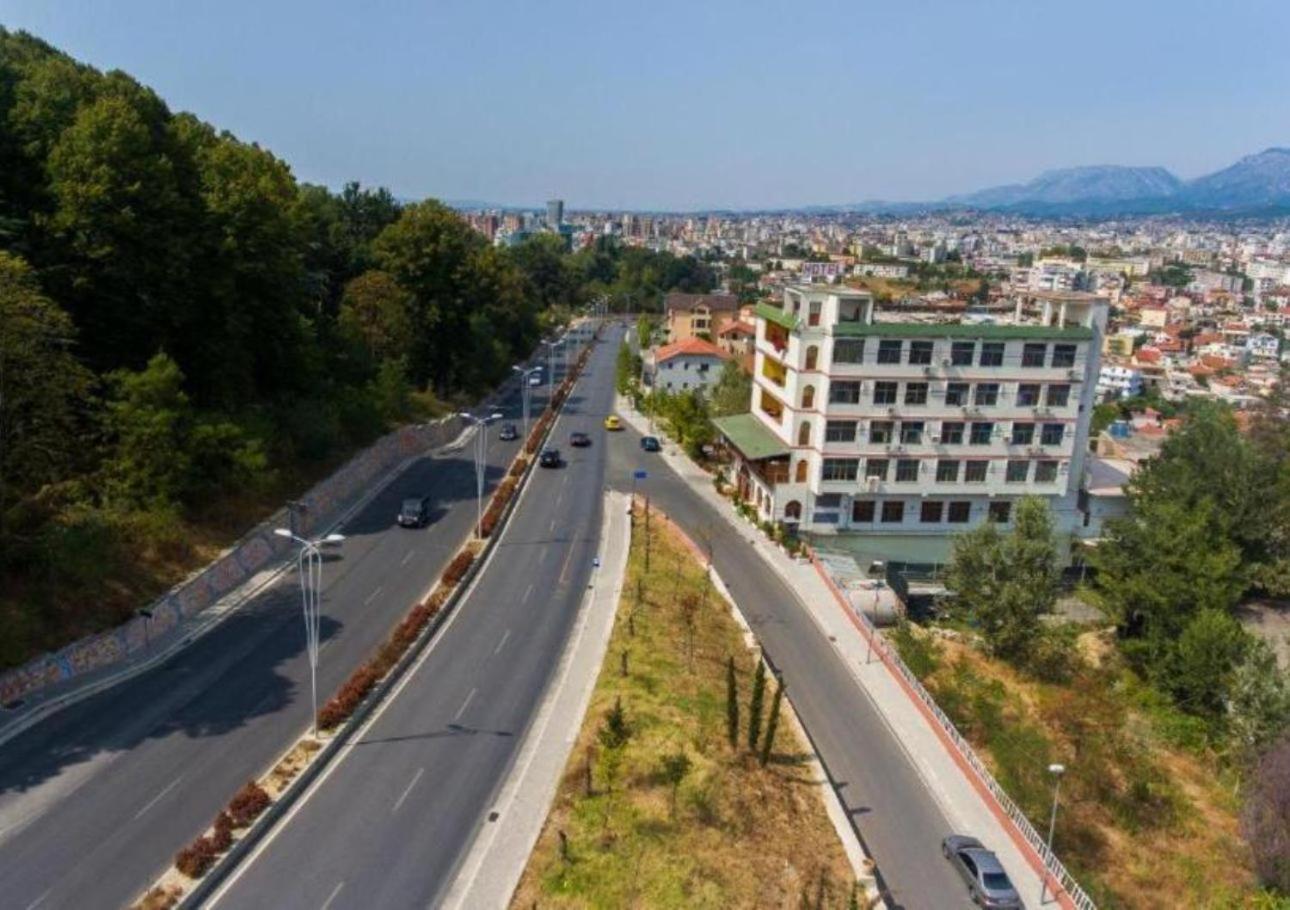 Hotel Arberia Tirana Exterior photo