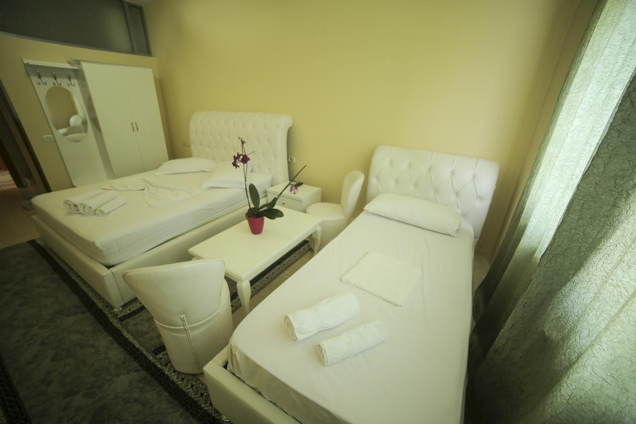 Hotel Arberia Tirana Exterior photo